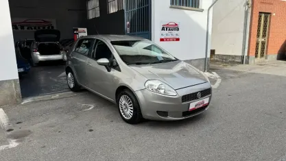 Usata Fiat Grande Punto 65 CV (47 kW) 2008 Grigio Utilitaria