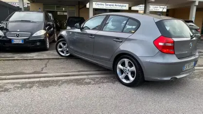 Usata BMW 120 177 CV (130 kW) 2010 Grigio Utilitaria