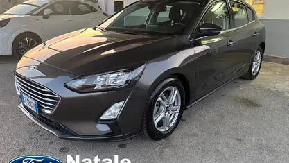 Usata Ford Focus Business Edition 120 CV (88 kW) 2020 Gray Berlina