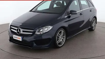Usata Mercedes B220 Premium 185 CV (136 kW) 2017 Blu Monovolume