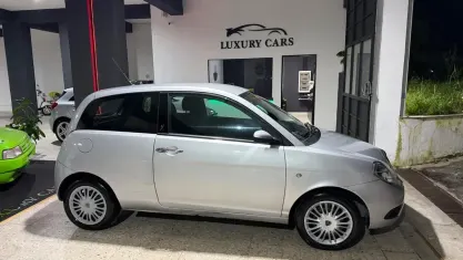 Usata Lancia Ypsilon 60 CV (44 kW) 2009 Grigio Utilitaria