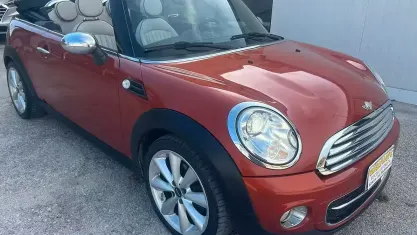 Usata Mini Cooper D Cabriolet 112 CV (82 kW) 2010 Marrone Cabrio