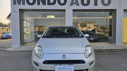 Usata Fiat Punto Lounge 75 CV (55 kW) 2015 Argento Utilitaria