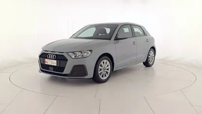 Usata Audi A1 Sportback Business 95 CV (69 kW) 2023 Gray Utilitaria