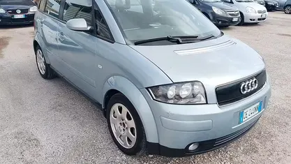 Usata Audi A2 75 CV (55 kW) 2003 Grigio Utilitaria