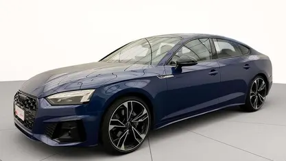 Usata Audi A5 Sportback S-Line 204 CV (150 kW) 2024 Blu ascari metallizzato Utilitaria