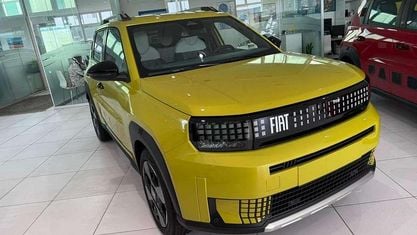 Nuova Fiat Grande Panda La Prima 110 CV (80 kW) 2025 Giallo Utilitaria