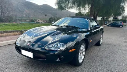 Usata Jaguar XKR 363 CV (266 kW) 2001 Cabrio