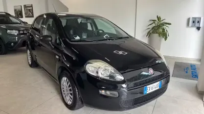 Usata Fiat Grande Punto 69 CV (50 kW) 2011 Nero Utilitaria