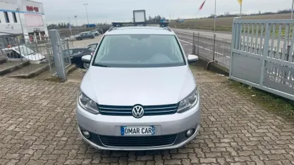 Usata VW Touran 105 CV (77 kW) 2014 Argento Monovolume