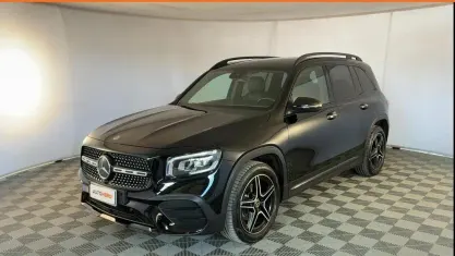 Usata Mercedes GLB200 AMG line 150 CV (110 kW) 2020 Nero SUV