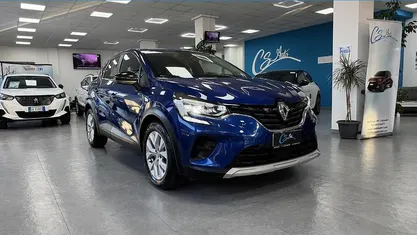 Usata Renault Captur RS Line 101 CV (74 kW) 2021 Blu/azzurro SUV