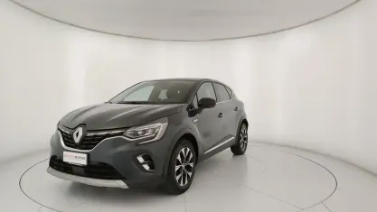 Usata Renault Captur Techno 101 CV (74 kW) 2023 Blu SUV