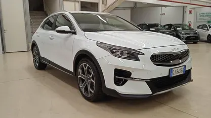 Bianco Usata 2022 Kia XCeed SUV | 19.900 € (Buon prezzo)