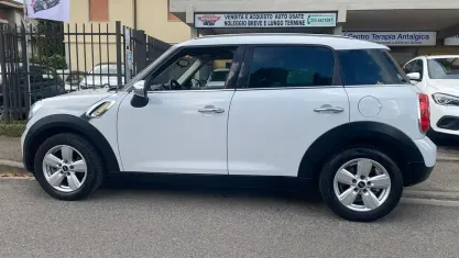 Usata Mini One D Countryman 111 CV (81 kW) 2015 Bianco SUV