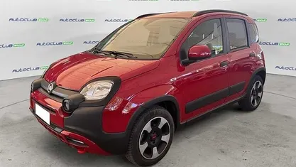 Usata Fiat Panda Cross Cross 70 CV (51 kW) 2024 Rosso Utilitaria