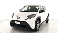 Bianco Usata 2023 Toyota Aygo Active Due volumi | 13.900 € (Buon prezzo)