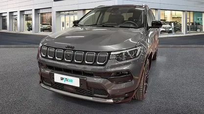Grigio Usata 2024 Jeep Compass SUV | 25.900 € (Buon prezzo)