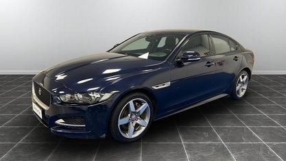 Begagnad Jaguar XE R-Sport 180 HK (132 kW) 2017 Sedan