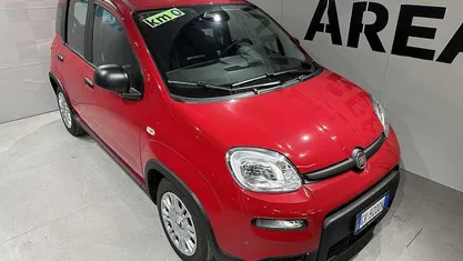 Rosso Usata 2024 Fiat Panda S Due volumi | 12.100 € (Buon prezzo)