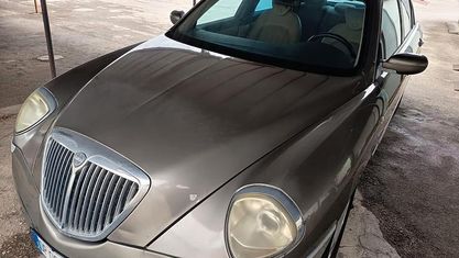 Usata Lancia Thesis 185 CV (136 kW) 2008 Beige Berlina