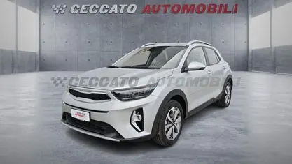 Usata Kia Stonic Style 79 CV (58 kW) 2025 Argento SUV