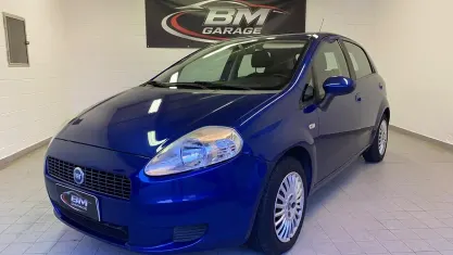 Usata Fiat Grande Punto Active 65 CV (47 kW) 2007 Bluazzurro Utilitaria
