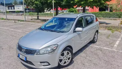 Usata Kia Ceed Sportswagon 115 CV (84 kW) 2012 Grigio Station wagon