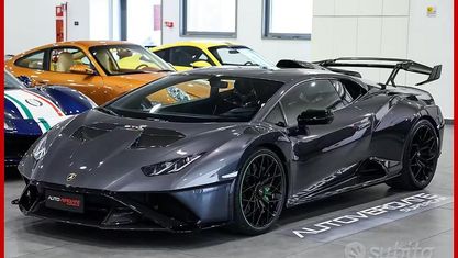 Usata Lamborghini Huracán 640 CV (470 kW) 2024 Grigio Coupé