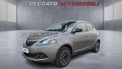 Grigio Usata 2024 Lancia Ypsilon S Due volumi | 12.831 € (Buon prezzo)