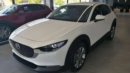 Arctic white Nuova 2025 Mazda CX-30 Center-Line SUV | 25.700 € (Ottimo prezzo)