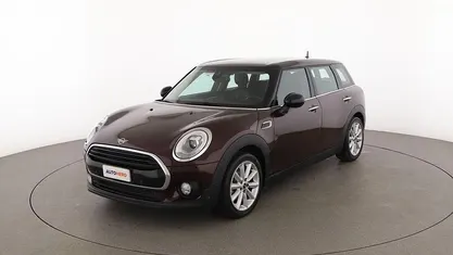 Usado Mini Cooper Clubman 136 CV (100 kW) 2018 Púrpura Familiar