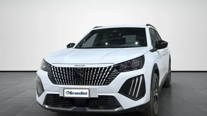 Usata Peugeot 2008 Allure 101 CV (74 kW) 2025 Bianco SUV