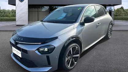 Usata Lancia Ypsilon 101 CV (74 kW) 2025 Utilitaria