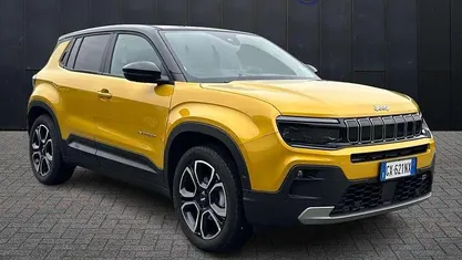 Yellow vitalic+br Usata 2024 Jeep Avenger Summit SUV | 22.500 € (Buon prezzo)