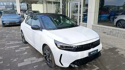 Usata Opel Corsa 101 CV (74 kW) 2025 Utilitaria