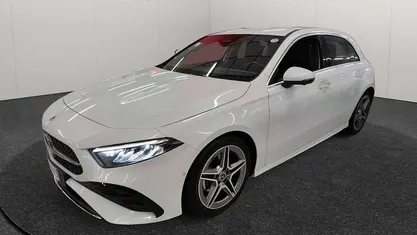 Usata 2023 Mercedes A180 Advanced Plus Tre volumi | 32.500 € (Buon prezzo)