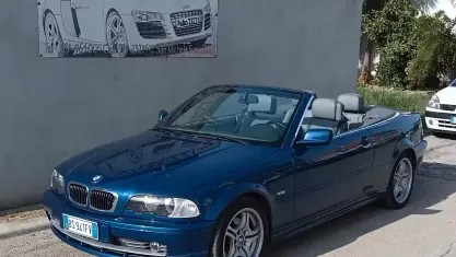 Usata BMW 320 Cabriolet 170 CV (125 kW) 2001 Blu Cabrio