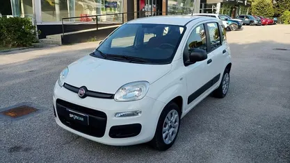 Bianco Usata 2016 Fiat Panda Easy Due volumi | 7200 € (Buon prezzo)