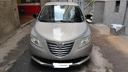 Argento Usata 2011 Lancia Ypsilon S Due volumi | 6450 € (Buon prezzo)