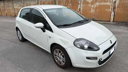 Usata Fiat Punto Street 84 CV (61 kW) 2013 Utilitaria