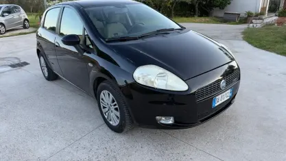 Usata Fiat Grande Punto Dynamic 90 CV (66 kW) 2006 Nero Utilitaria