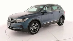 Night shade blue Usata 2021 VW Tiguan Elegance SUV | 25.900 € (Buon prezzo)