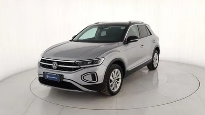 Usata VW T-Roc Style 110 CV (80 kW) 2023 Grigio SUV