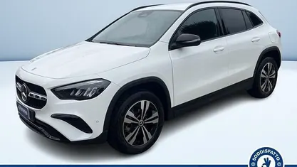 Bianco pastello Usata 2025 Mercedes GLA200 Advanced SUV | 41.300 € (Buon prezzo)