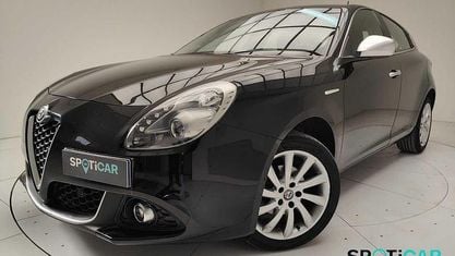Używany Alfa Romeo Giulietta Ti 120 KM (88 kW) 2020 Czarny Hatchback