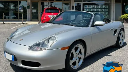 Usata Porsche Boxster 220 CV (161 kW) 2001 Argento Cabrio