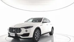 Bianco panna Usata 2017 Maserati Levante SUV | 29.900 € (Super prezzo)