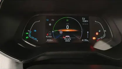 Usata Renault Clio Techno 145 CV (106 kW) 2023 Arancione Utilitaria