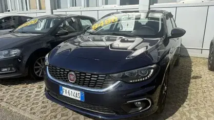 Usata Fiat Tipo Lounge 95 CV (69 kW) 2018 Blu Station wagon